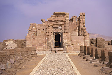 Tempel Deir el-Hagar in der Oase Dachla